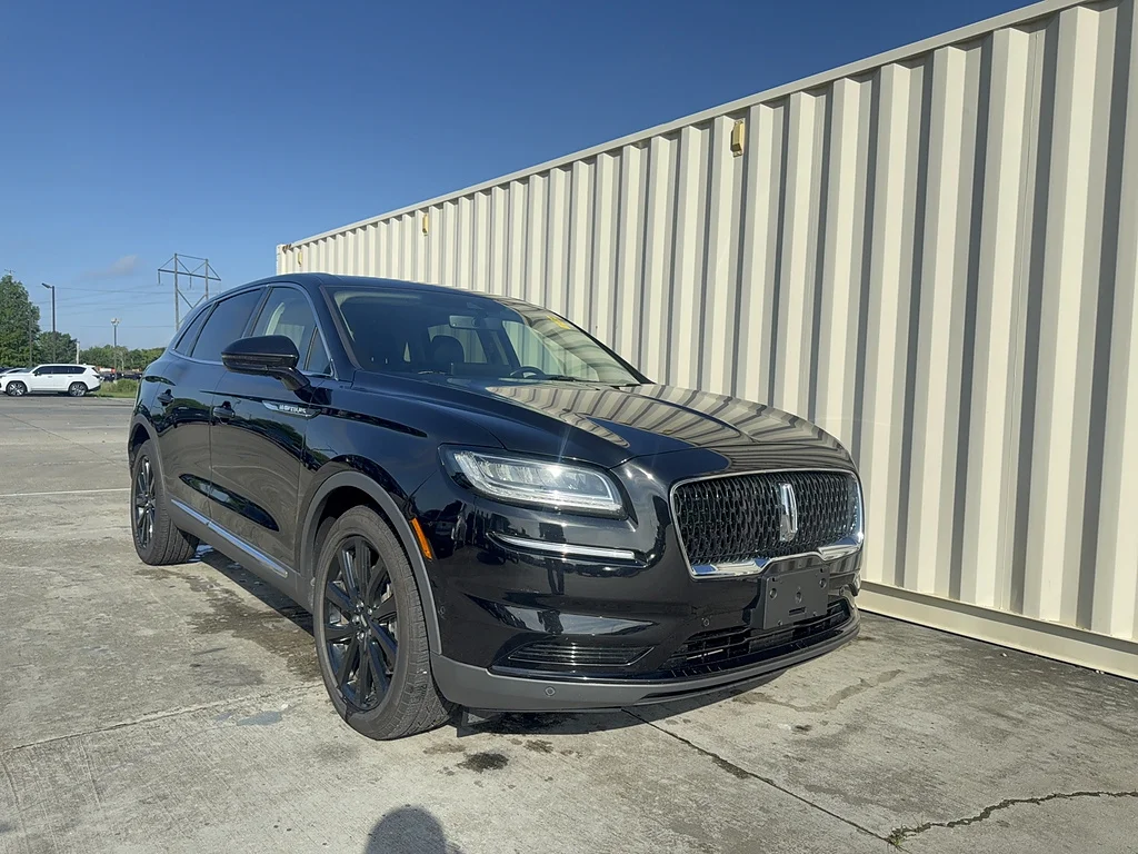 2022 Lincoln Nautilus Reserve AWD's photo