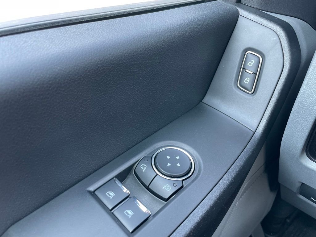 2025 Ford F-550 Super Duty Chassis Cab XL - Photo 26