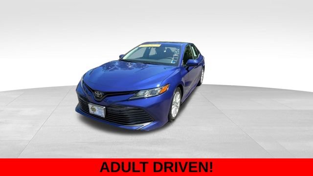 Used 2018 Blue Toyota LE image 2