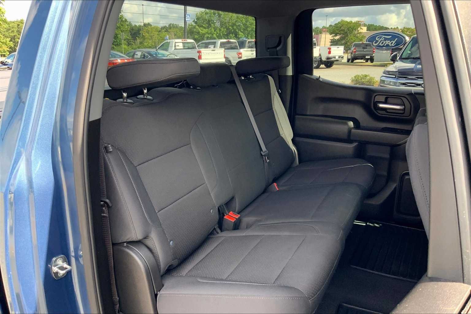 Used 2024 Downpour Metallic GMC Pro image 18