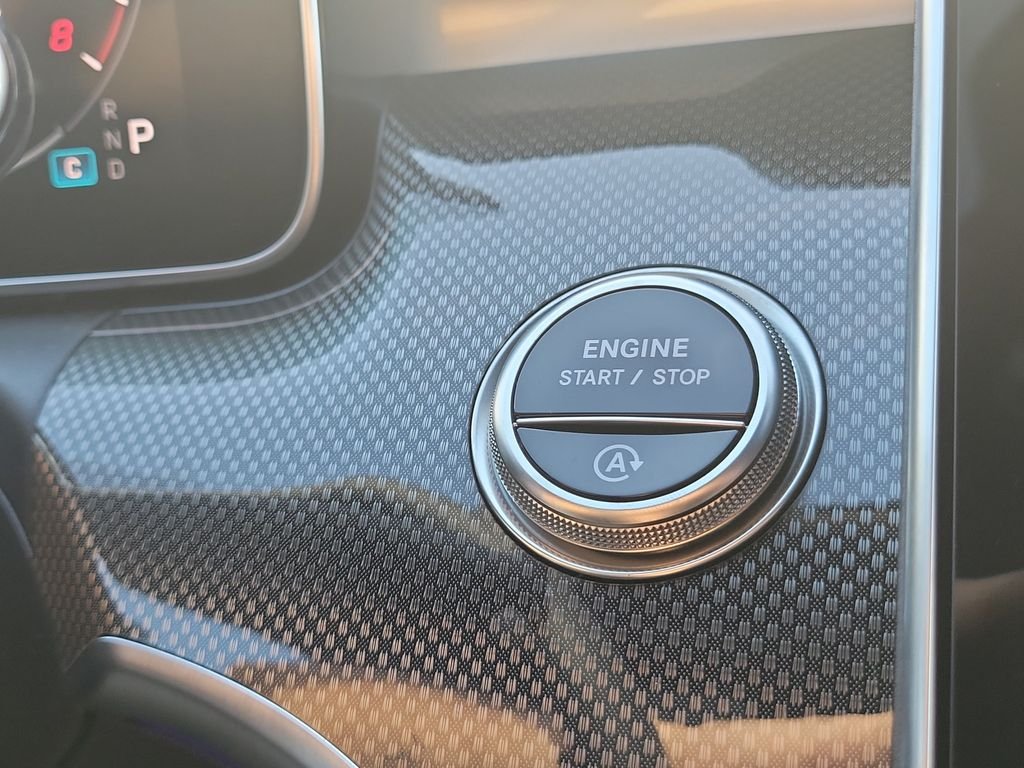 New 2026 Polar White Mercedes-Benz C 300 image 31