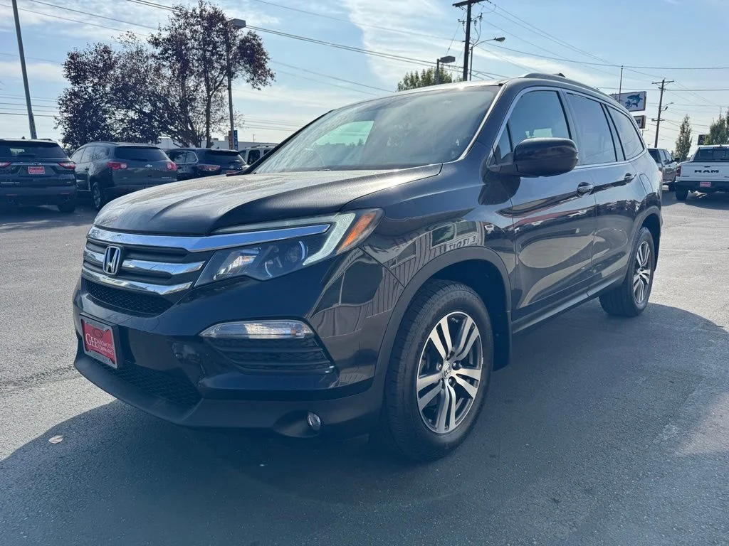 Used 2016 Black Honda EX-L image 7