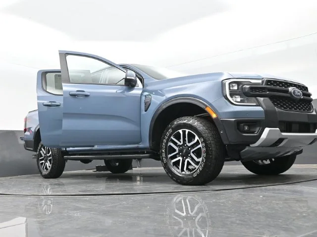 Used 2024 Azure Gray Metallic Ford Lariat image 63