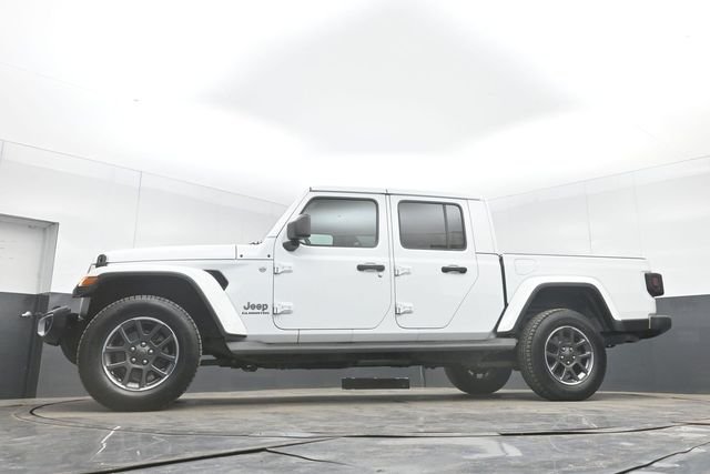 Used 2020 White Jeep Overland image 41