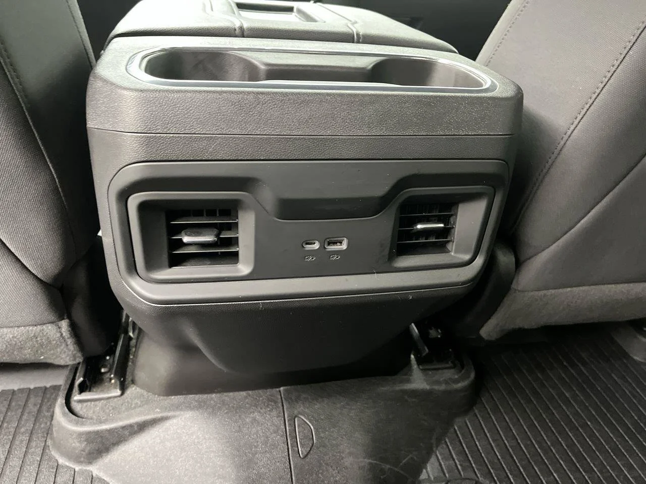 2022 Chevrolet Silverado 1500 RST - Photo 14