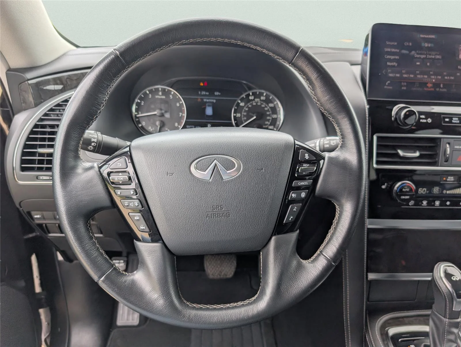 Used 2024 Anthracite Gray INFINITI LUXE image 31
