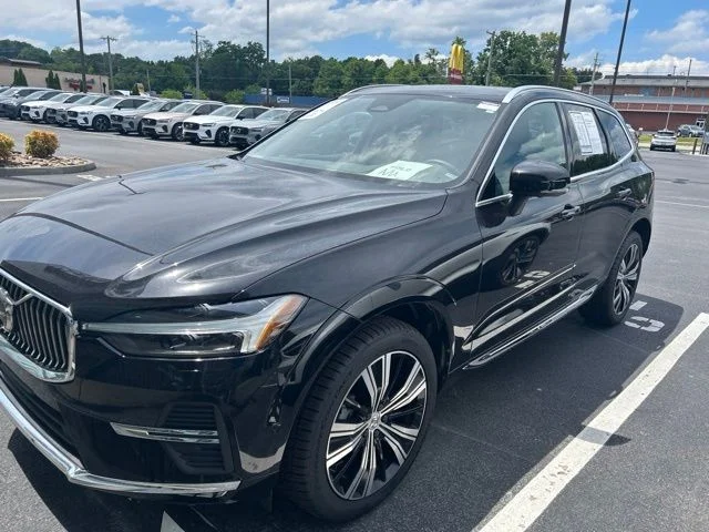 2023 Volvo XC60 B5 Plus Bright Theme