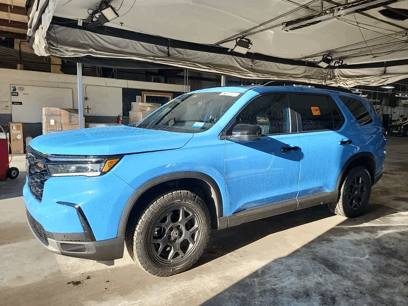 2025 Honda Pilot TrailSport AWD's photo