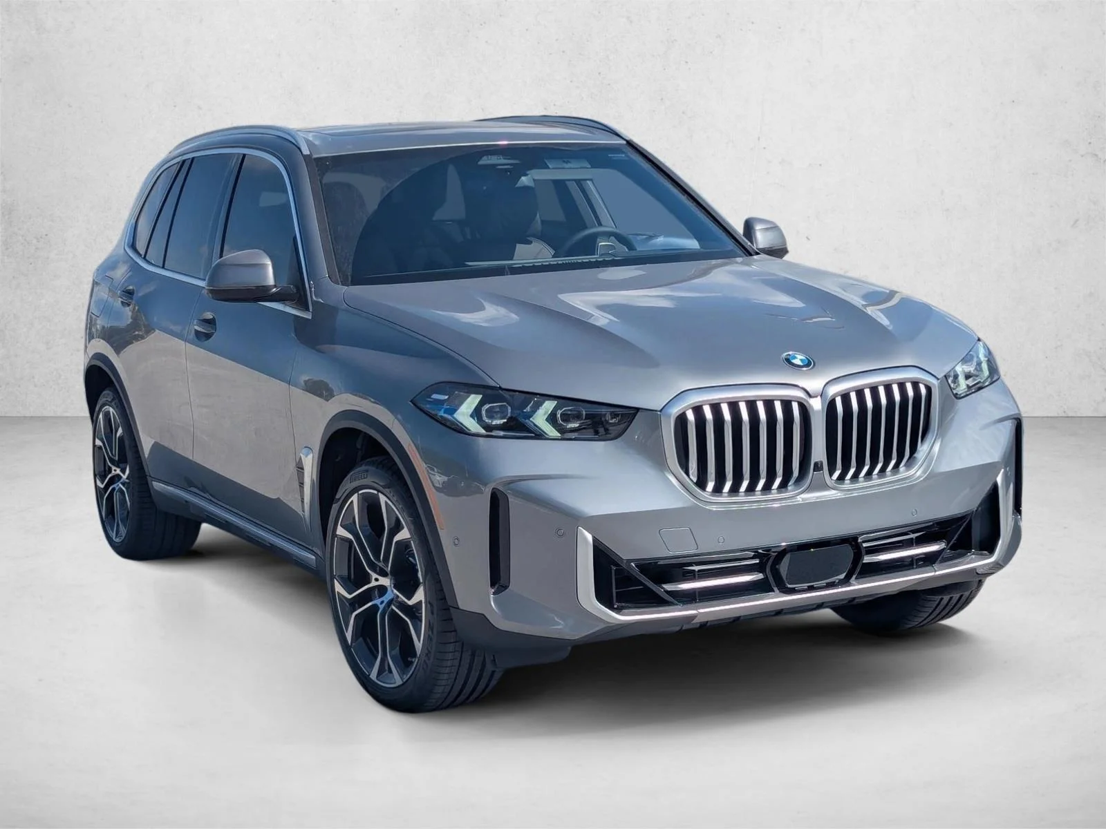 Used 2026 Skyscraper Grey Metallic BMW sDrive40i image 6