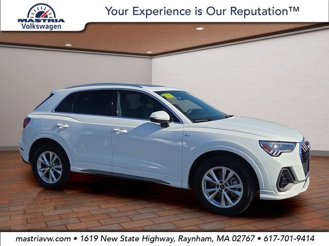 2025 Audi Q3 45 TFSI S Line Premium quattro's photo