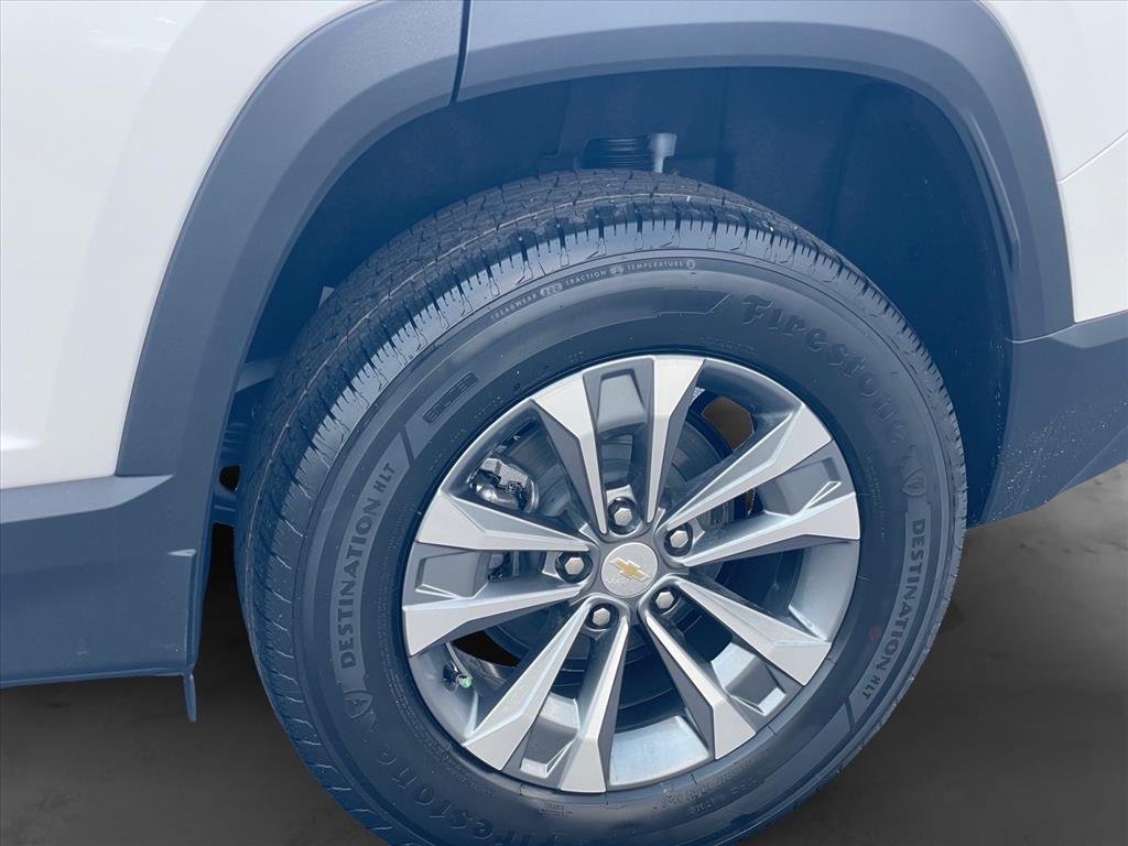 New 2026 Summit White Chevrolet LT image 25