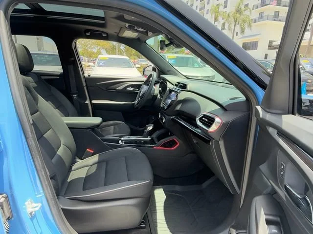 Used 2023 Fountain Blue Chevrolet RS image 17