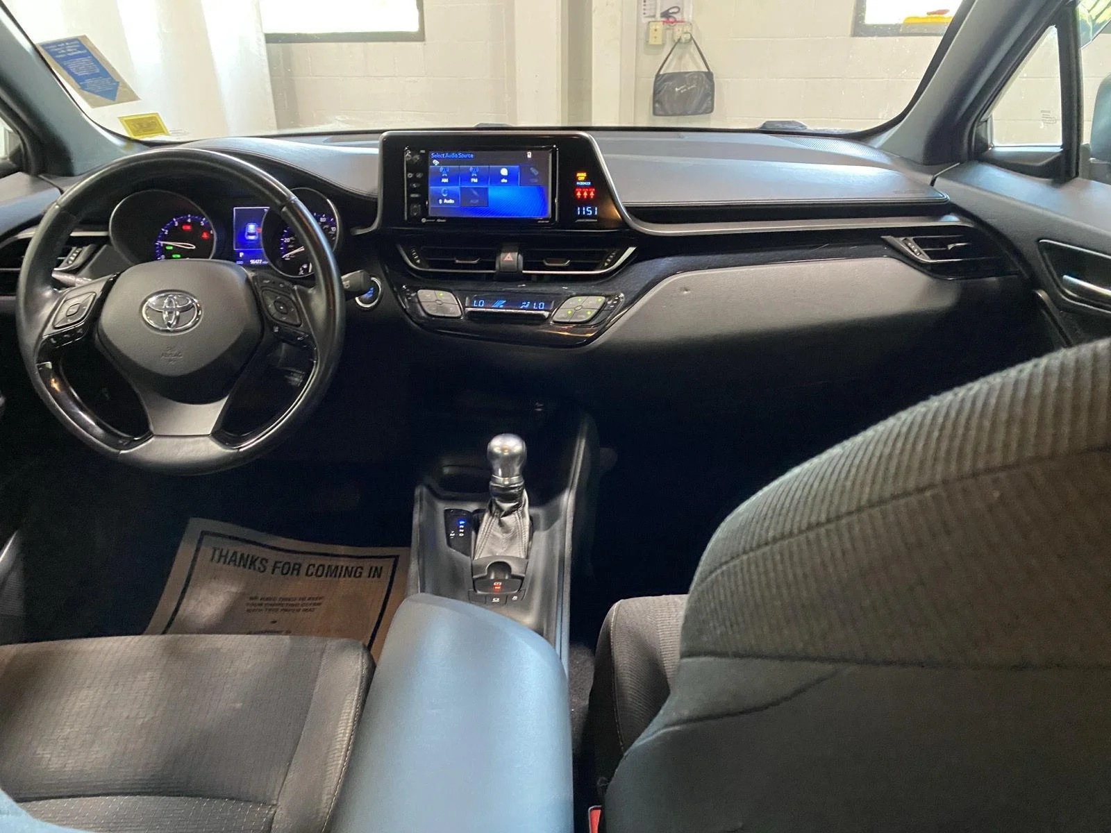 Used 2018 Black Sand Pearl Toyota XLE Premium image 4