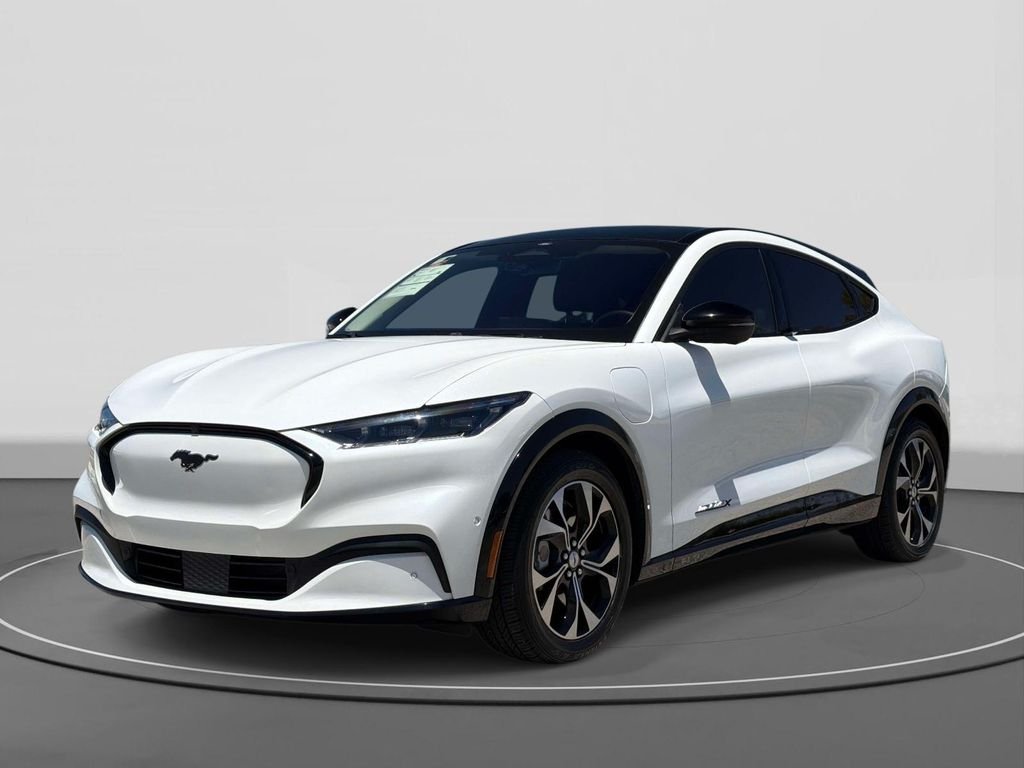 2023 Ford Mustang-Mach-e Premium's photo