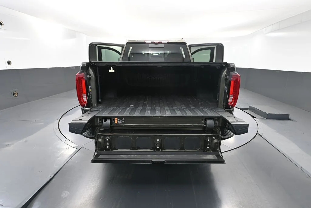 Used 2022 Green GMC AT4 image 49