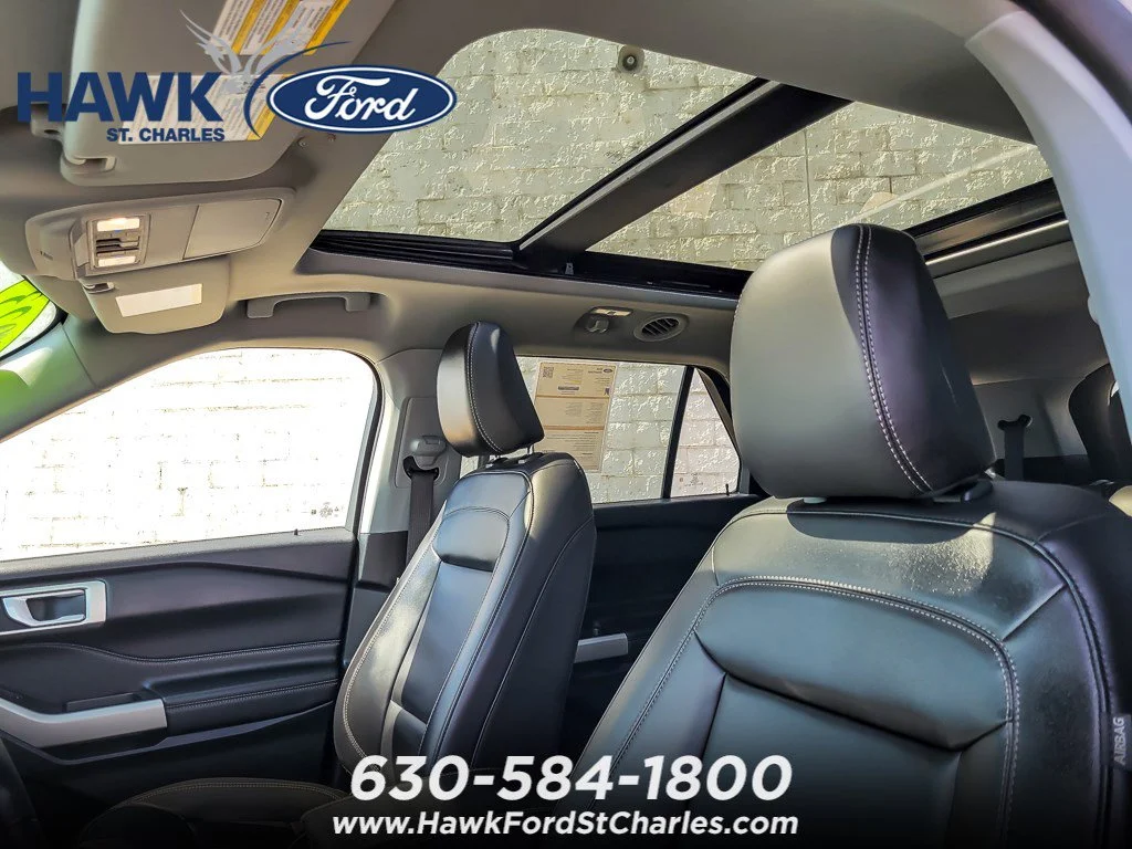 Used 2023 Gray Metallic Ford XLT image 8