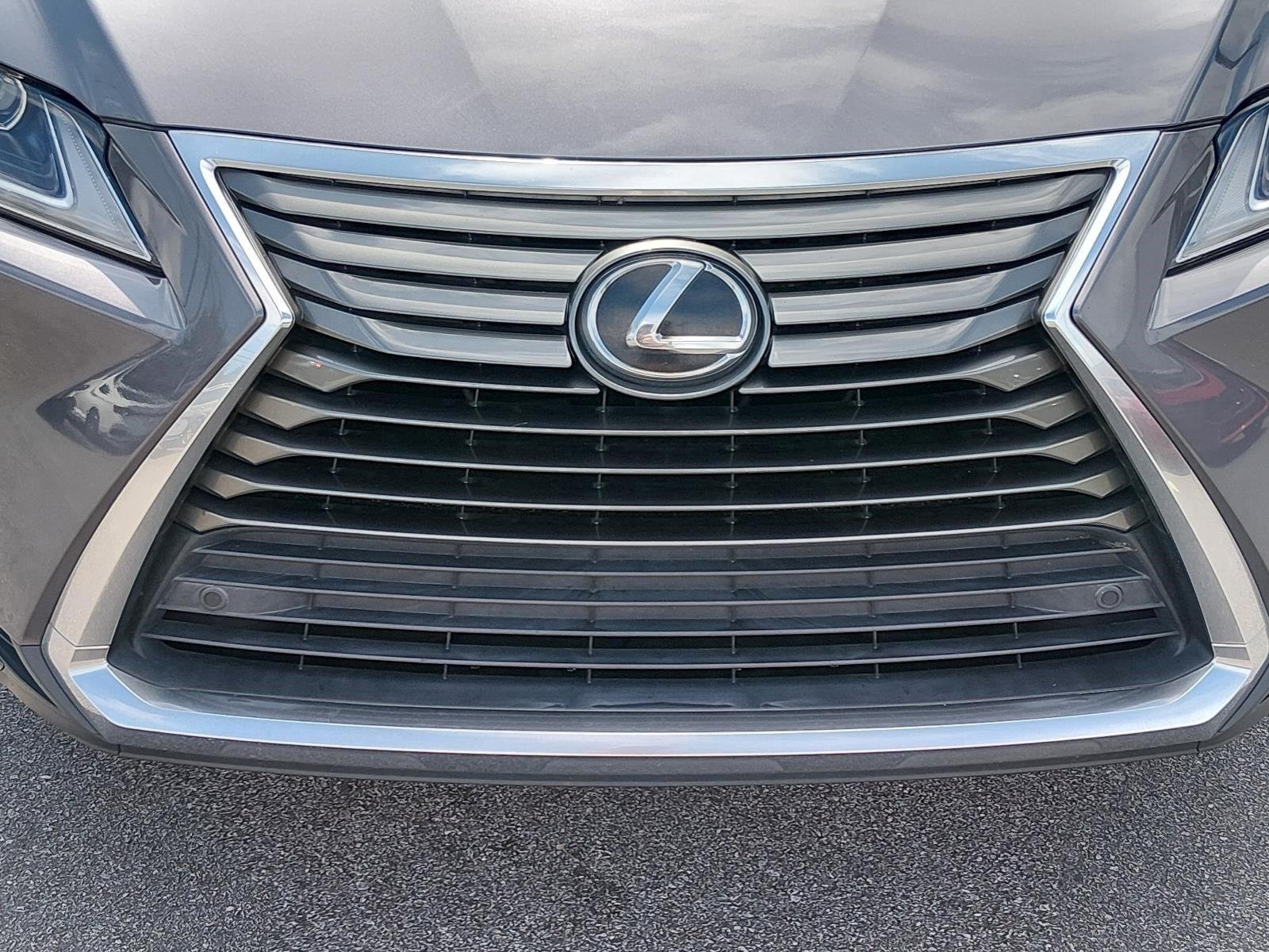 Used 2019 Nebula Gray Pearl Lexus Base image 9