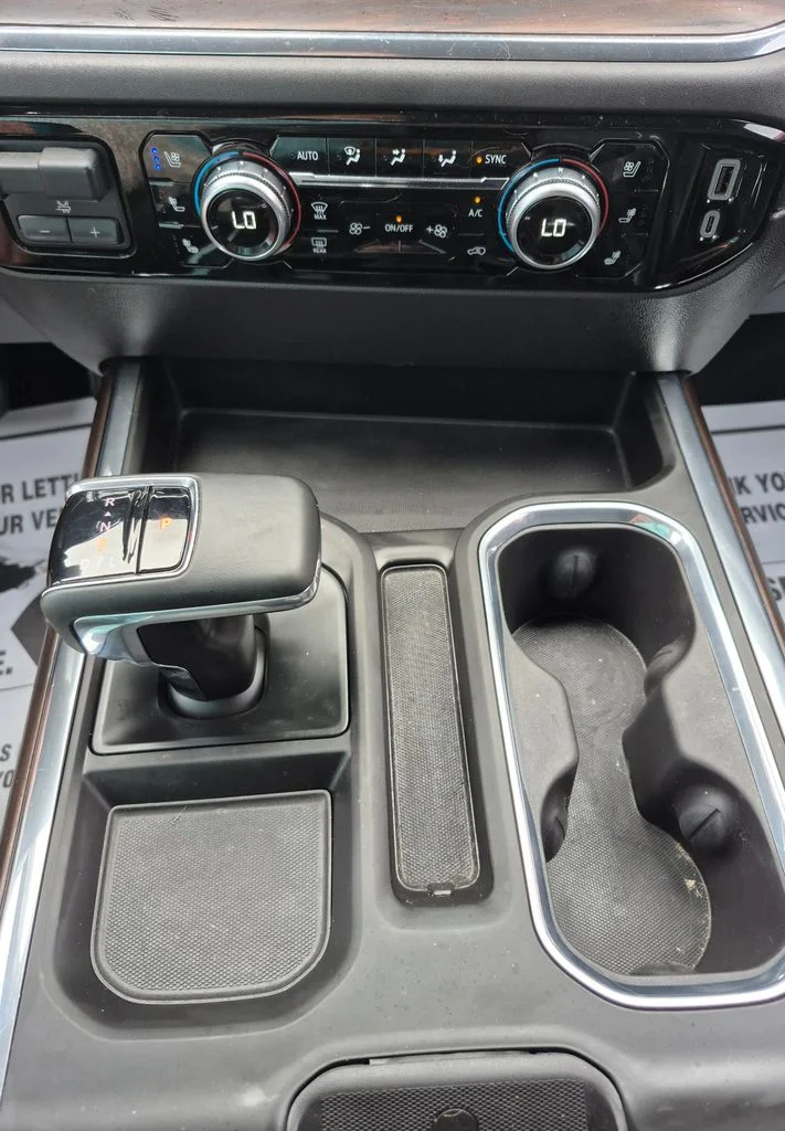 Used 2024 Summit White GMC SLT image 19