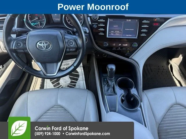 Used 2018 Ruby Flare Pearl Toyota SE image 3