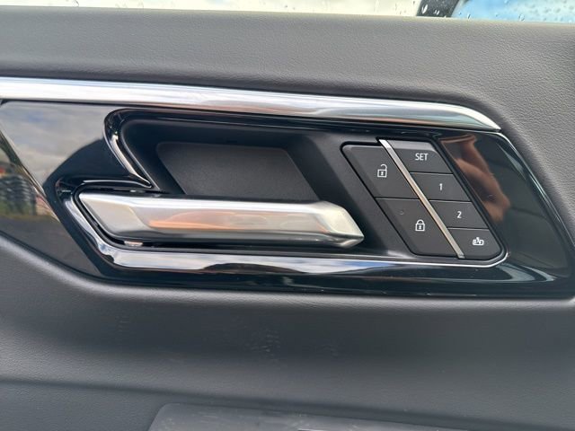 2026 Chevrolet Suburban High Country - Photo 22