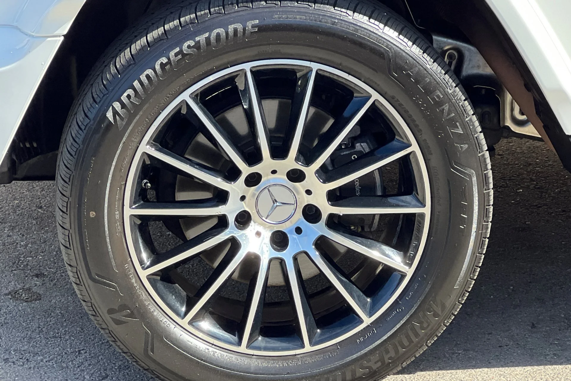 Used 2019 Polar White Mercedes-Benz G 550 4MATIC® SUV image 11