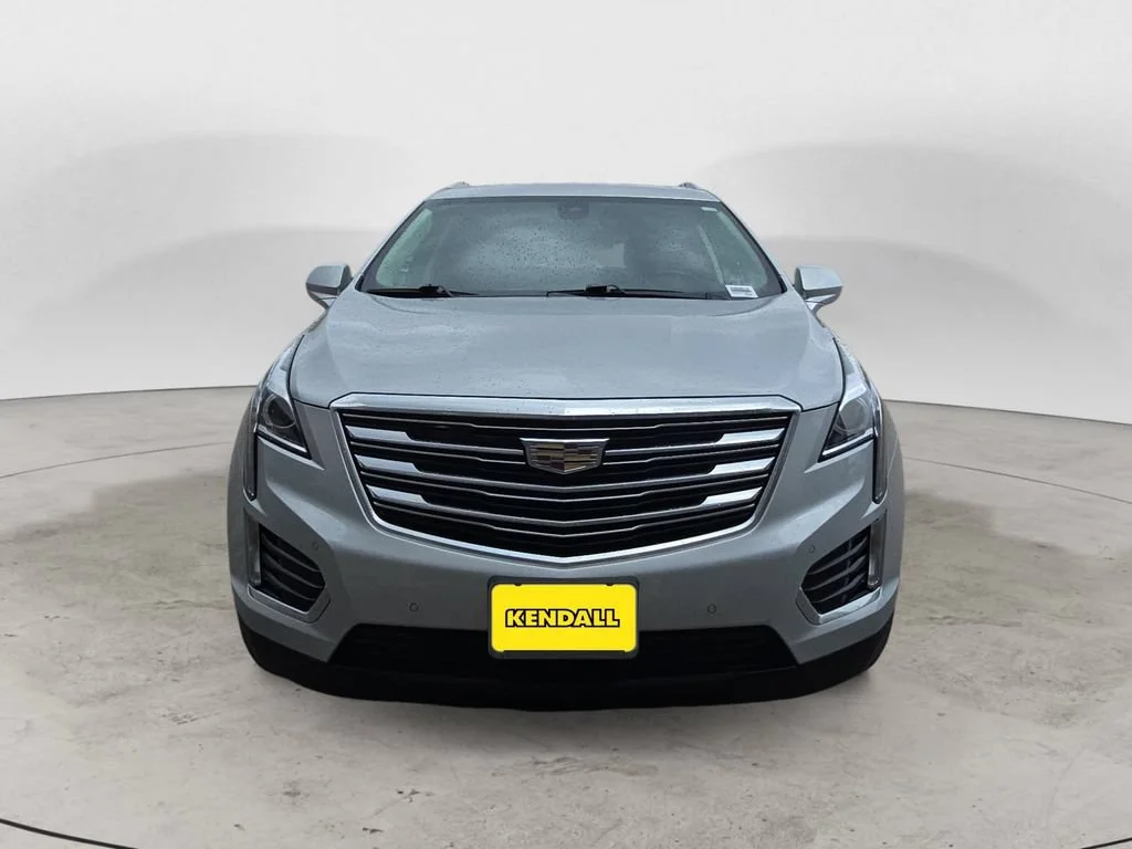 Used 2019 RADIANT SILVER METALLIC Cadillac Luxury AWD image 3