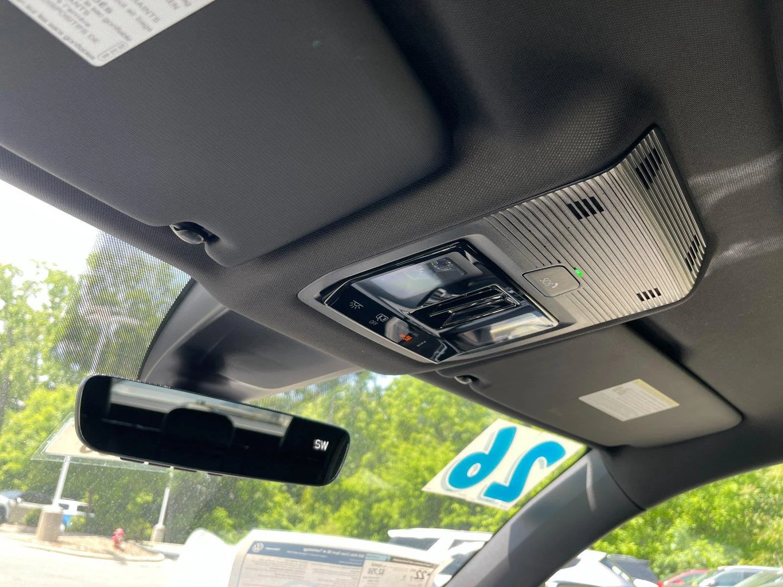 New 2026 Pure Gray Volkswagen 2.0T SE w/Technology image 29