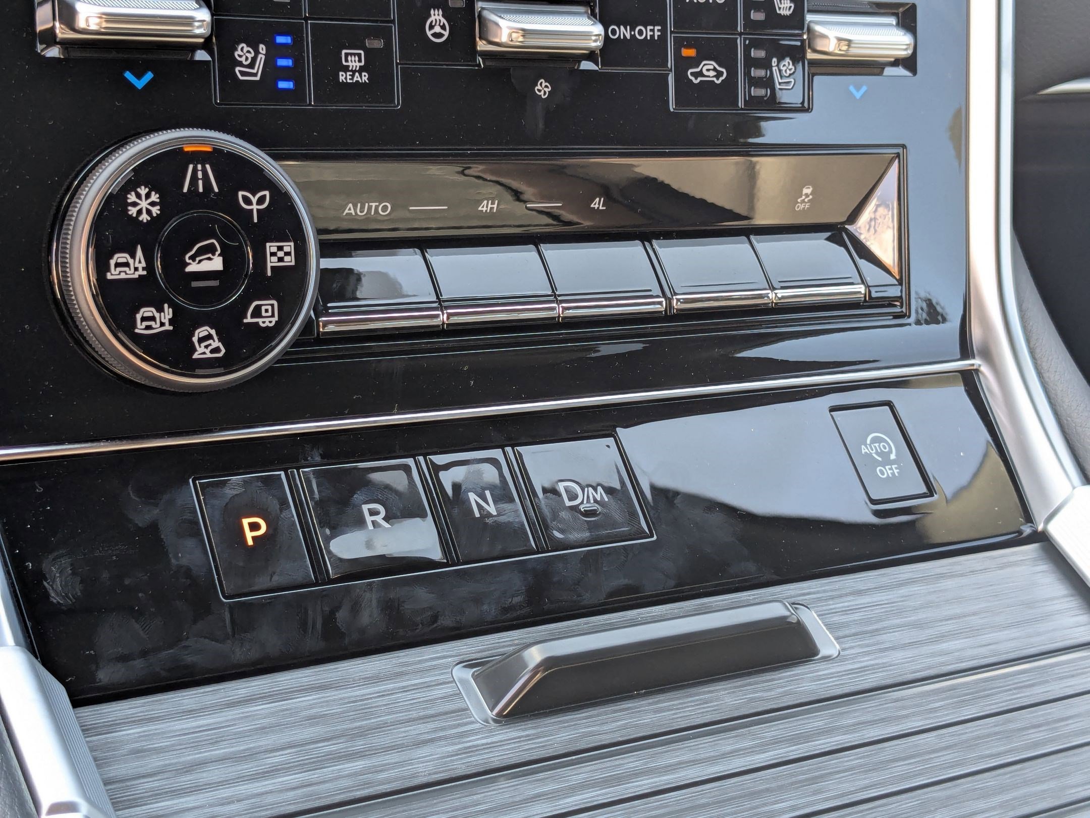 2026 Nissan Armada Platinum - Photo 15