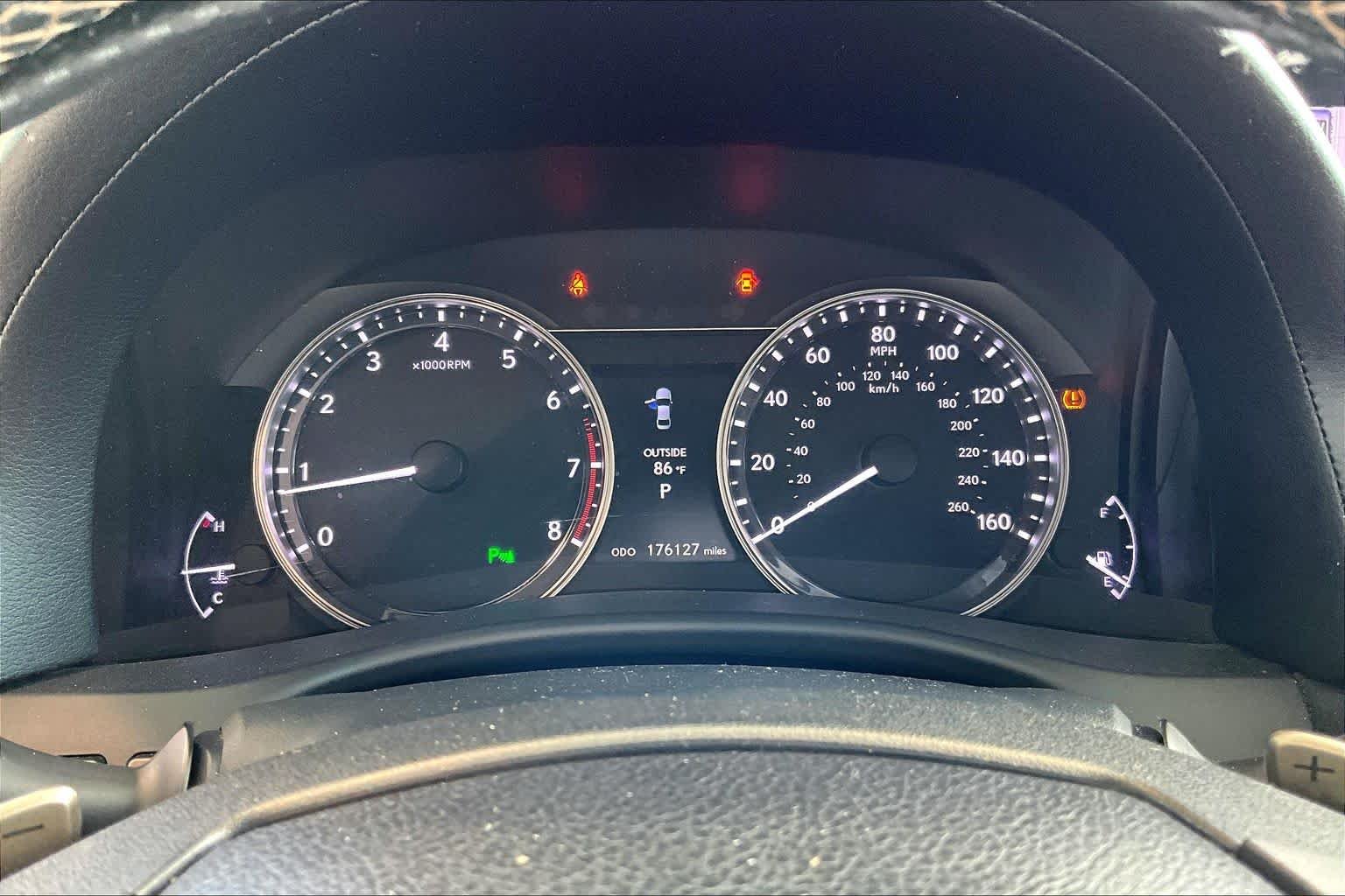 Used 2013 Liquid Platinum Lexus  image 25