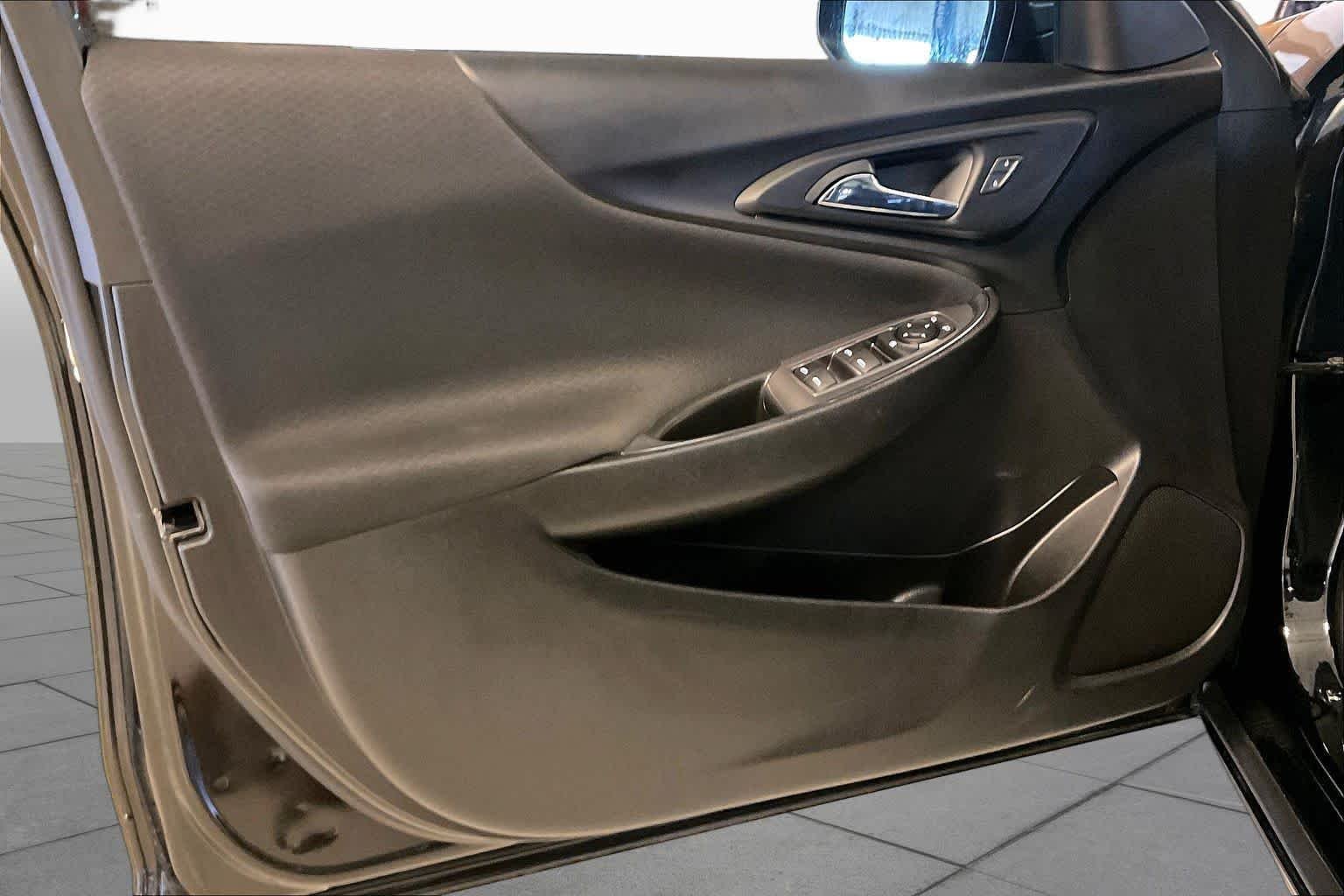 Used 2020 Mosaic Black Metallic Chevrolet LT image 20