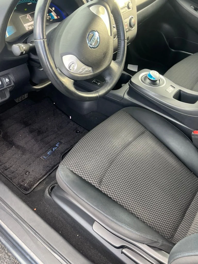 Used 2013 Gray Nissan S image 6