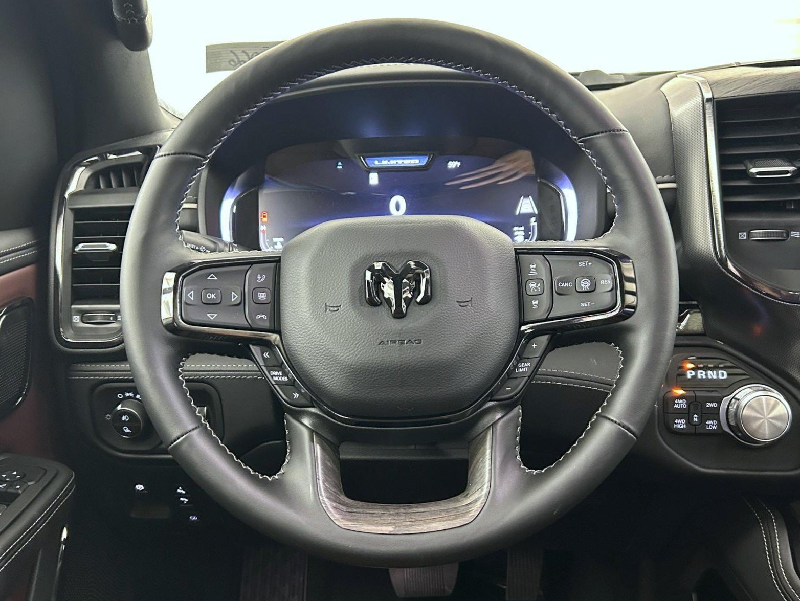 New 2027 Diamond Black Crystal Pearl-Coat Exterior Paint RAM Limited image 12