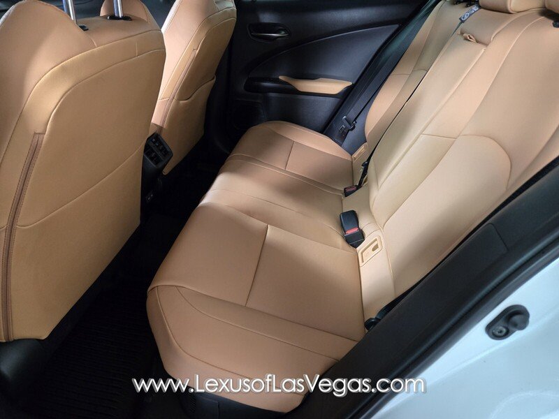 2025 Lexus UX 300h Premium - Photo 12