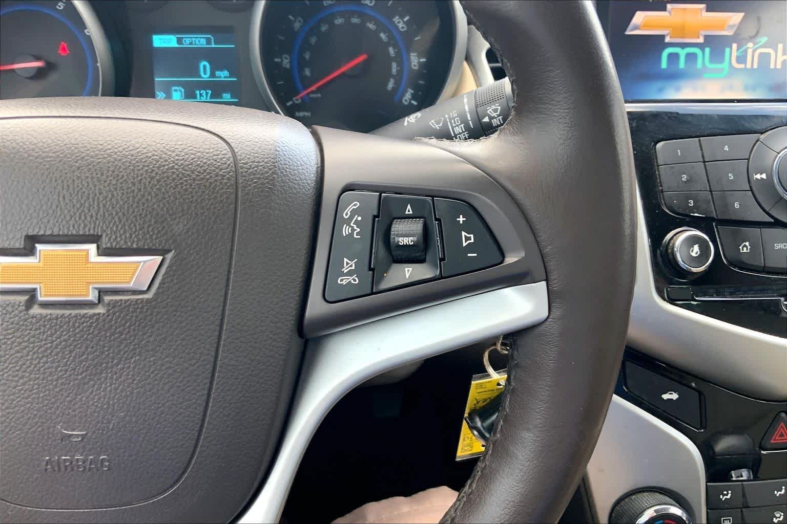 Used 2016 Silver Ice Metallic Chevrolet LT image 23