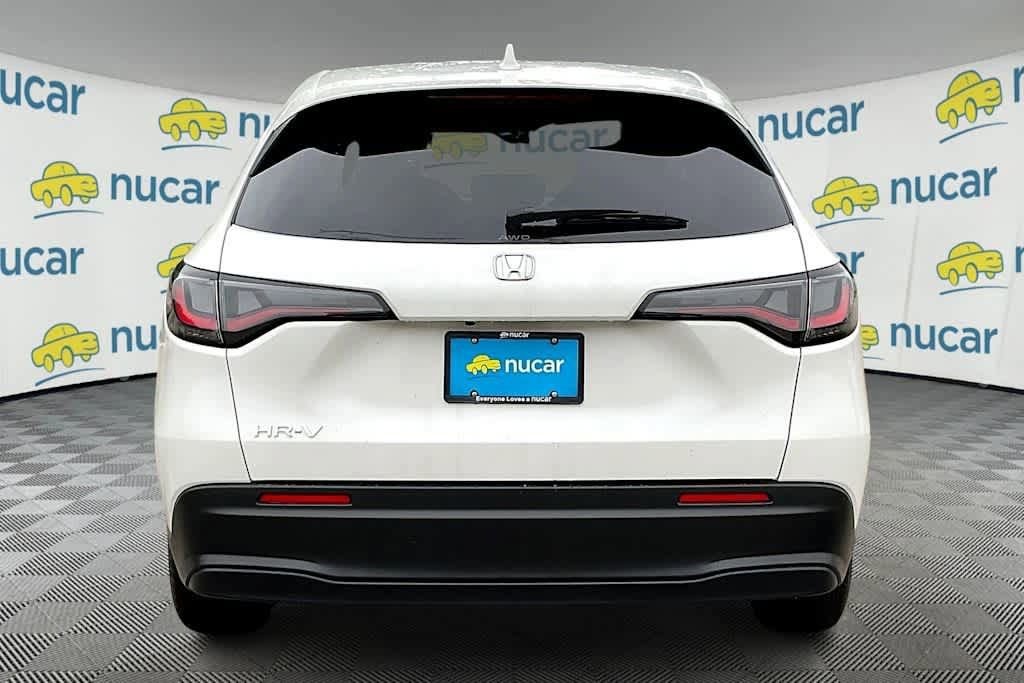 New 2026 Platinum White Pearl Honda LX image 5