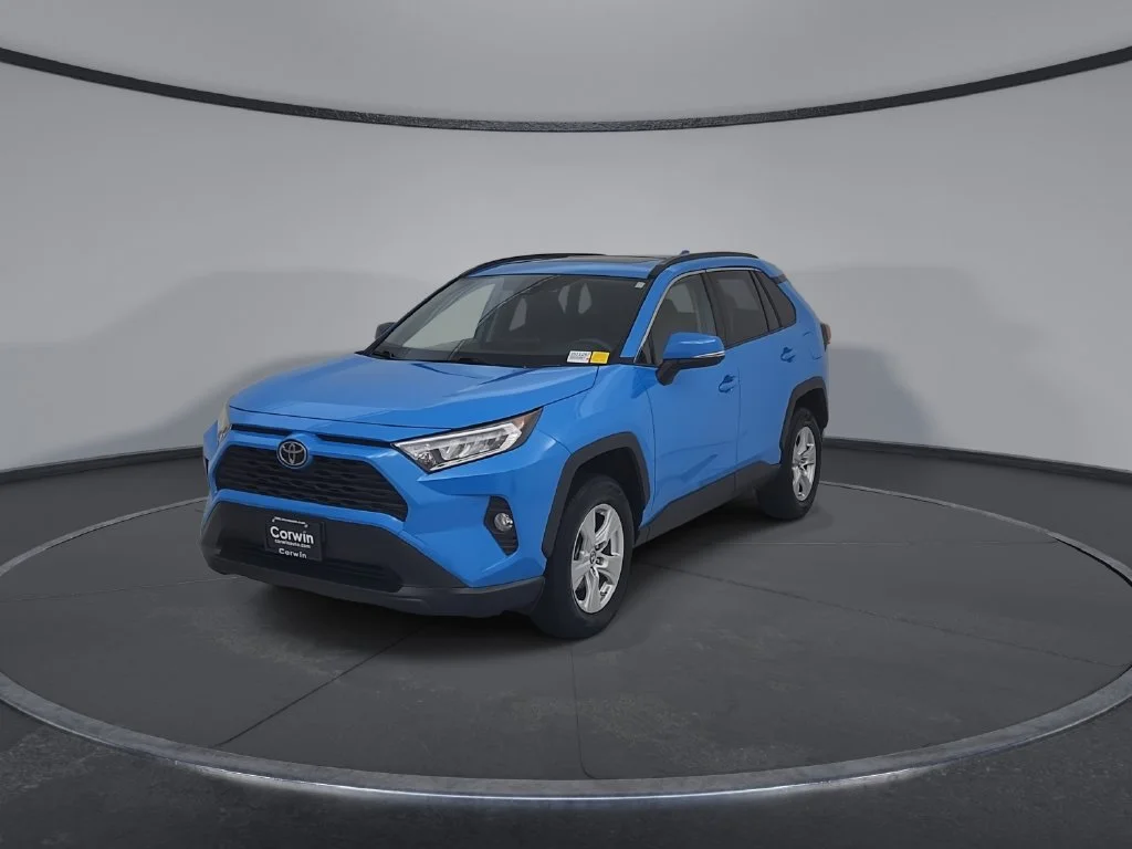 Used 2019 Blue Toyota XLE image 7