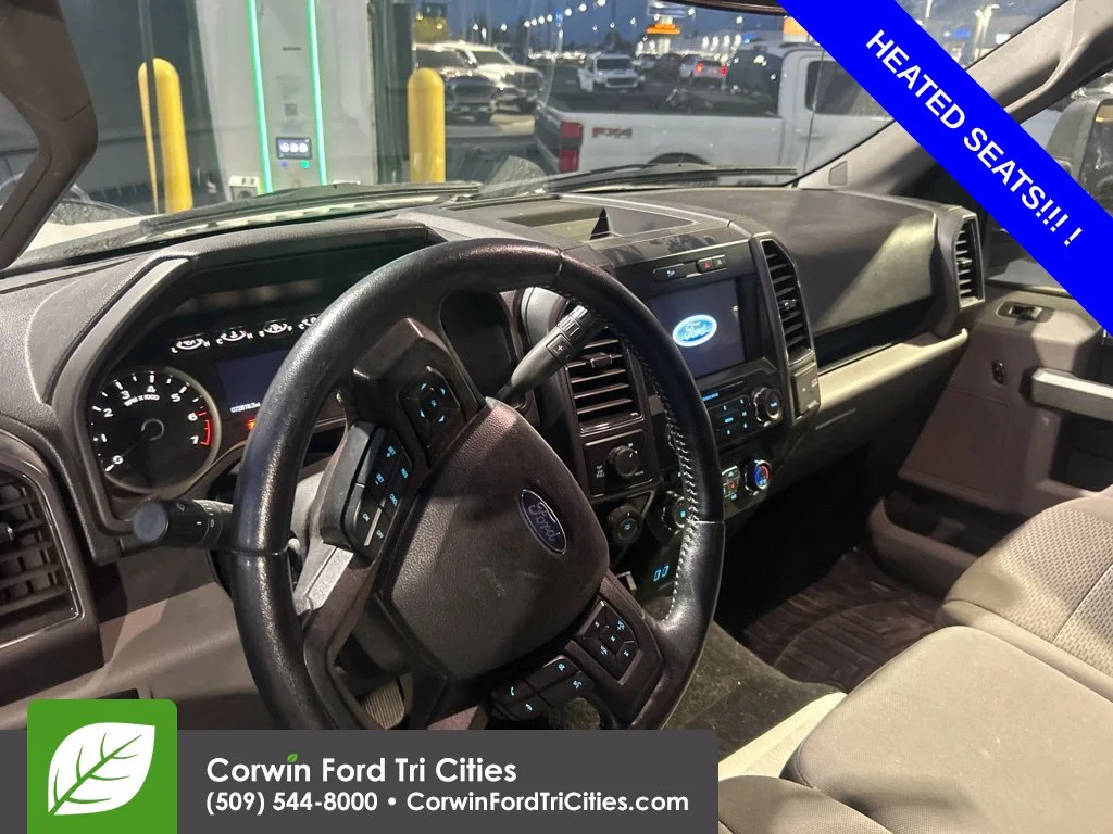 Used 2017 Silver Ford XLT image 2