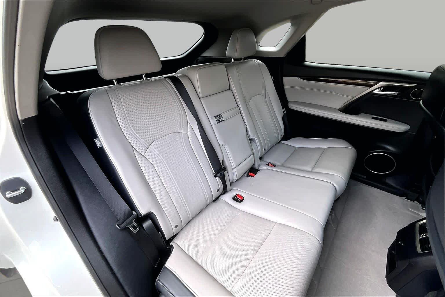 Used 2018 Eminent White Pearl Lexus  image 17