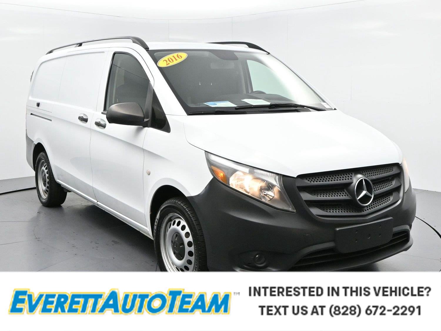 Used 2016 Arctic White Mercedes-Benz RWD 126" image 1