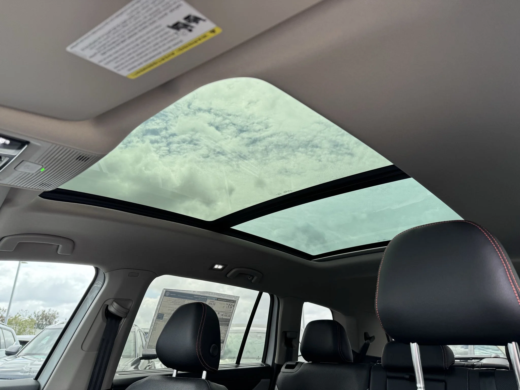 New 2026 Opal White Pearl Volkswagen 2.0T Peak Edition image 27