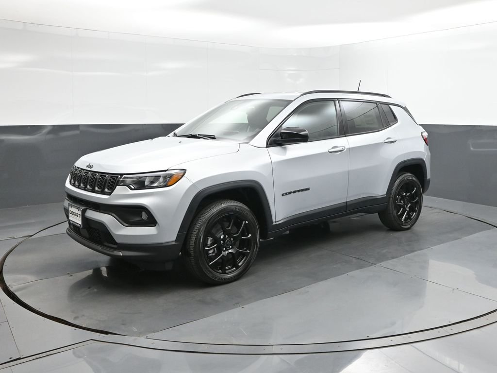 New 2026 Silver Zynith Metallic Clearcoat Jeep Latitude image 1