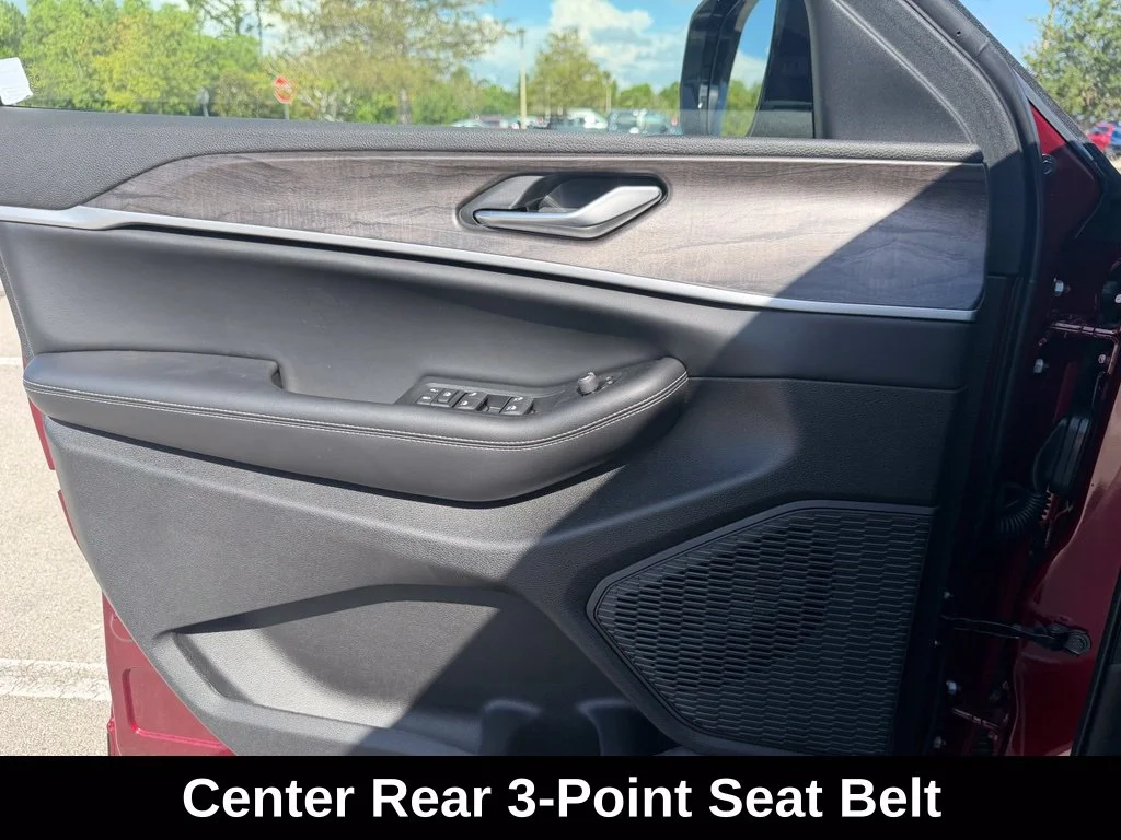 New 2026 Velvet Red Pearl-Coat Exterior Paint Jeep Laredo Altitude image 25