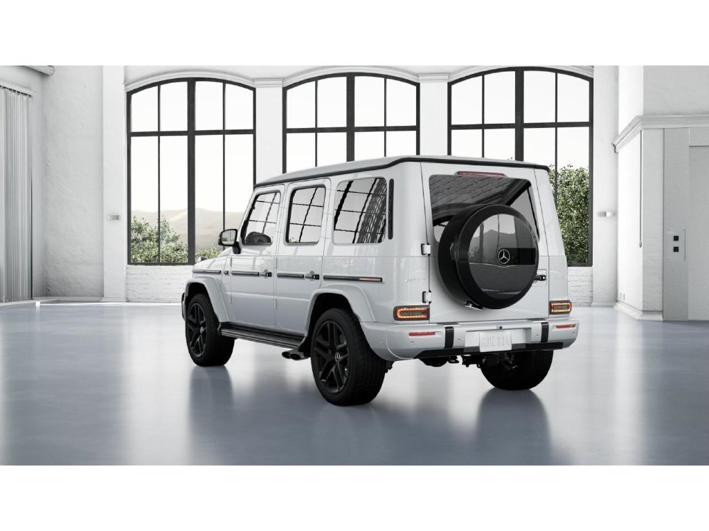 New 2027 MANUFAKTUR Moonlight White Metallic Mercedes-Benz AMG® G 63 SUV image 28