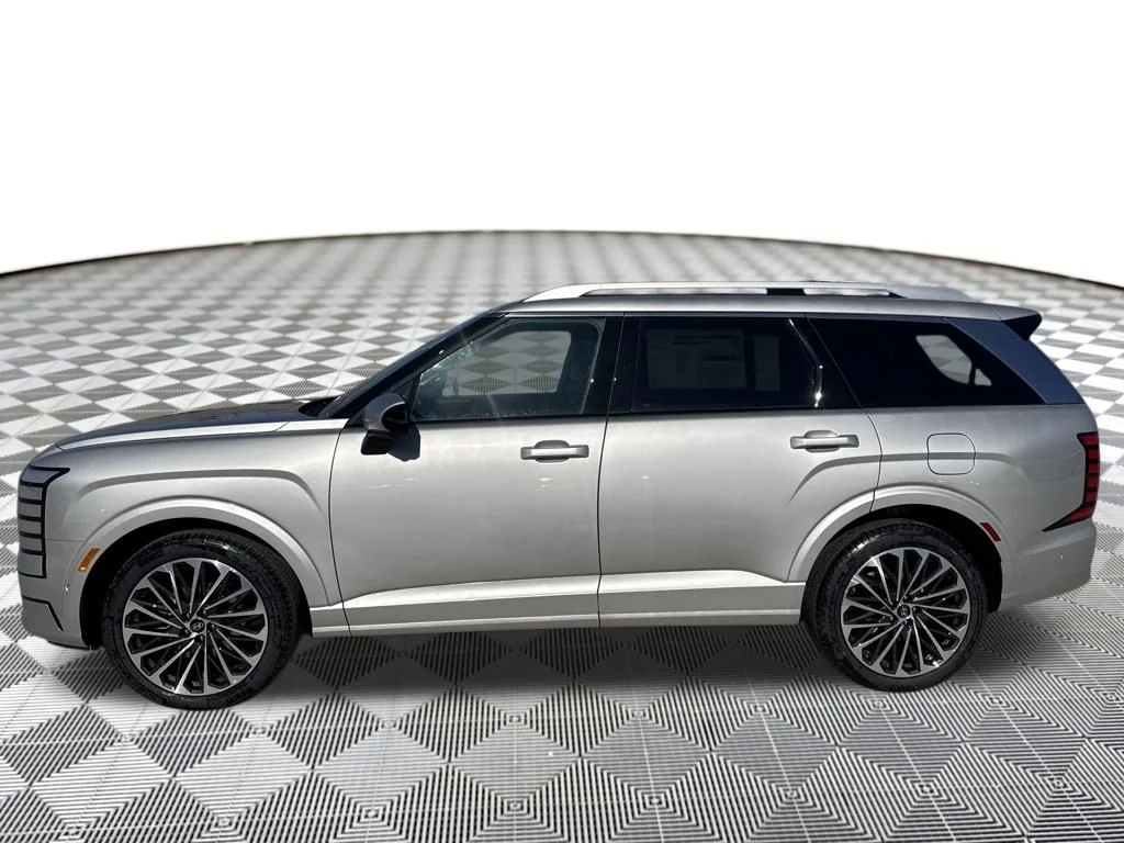 New 2026 Silver Hyundai Calligraphy image 2