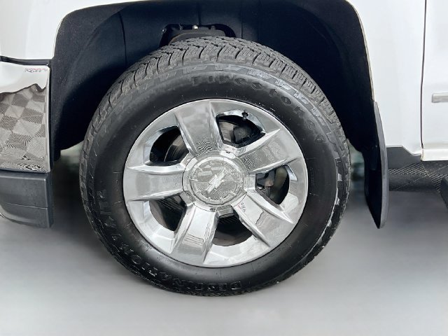 Used 2018 SUMMIT WHITE Chevrolet LTZ image 25