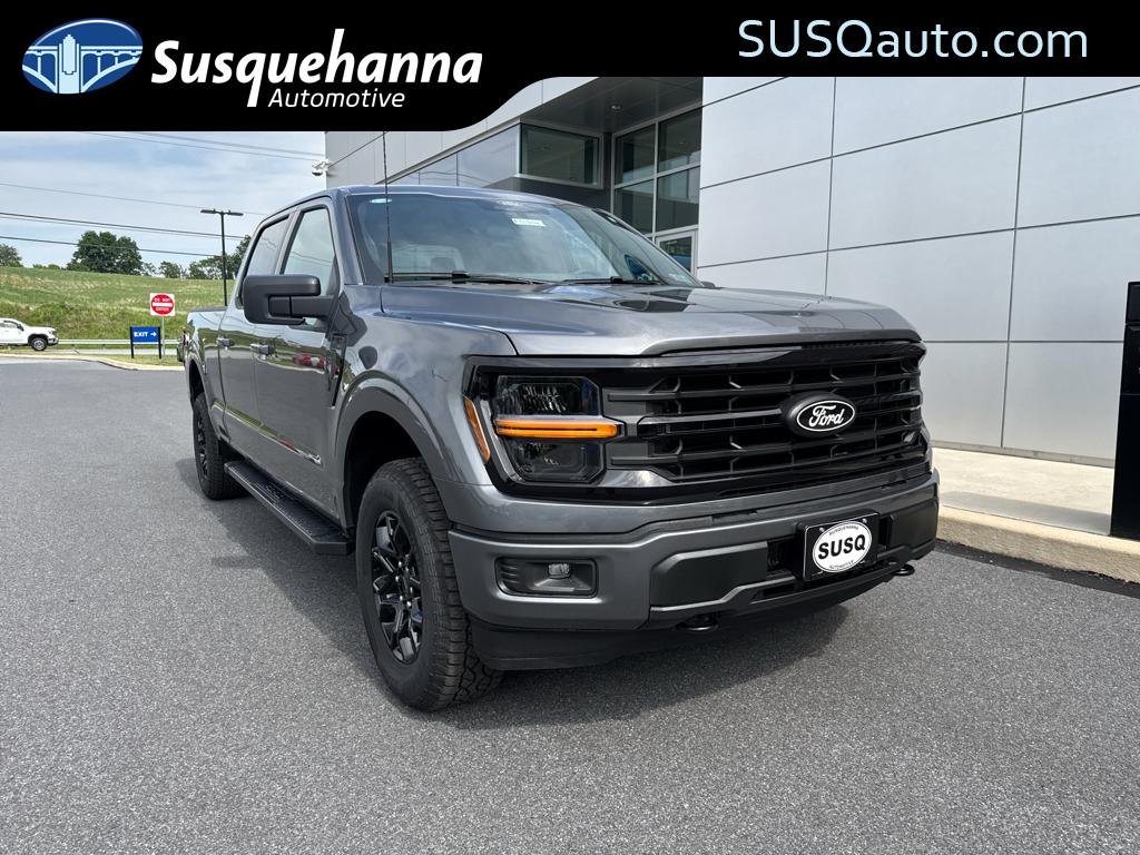 New 2026 Carbonized Gray Metallic Ford XLT image 1