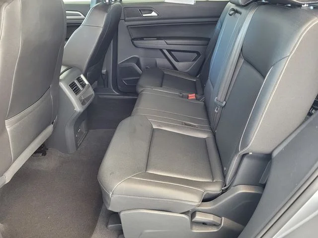 Used 2020 Silver Volkswagen 3.6L V6 SE w/Technology R-Line image 15