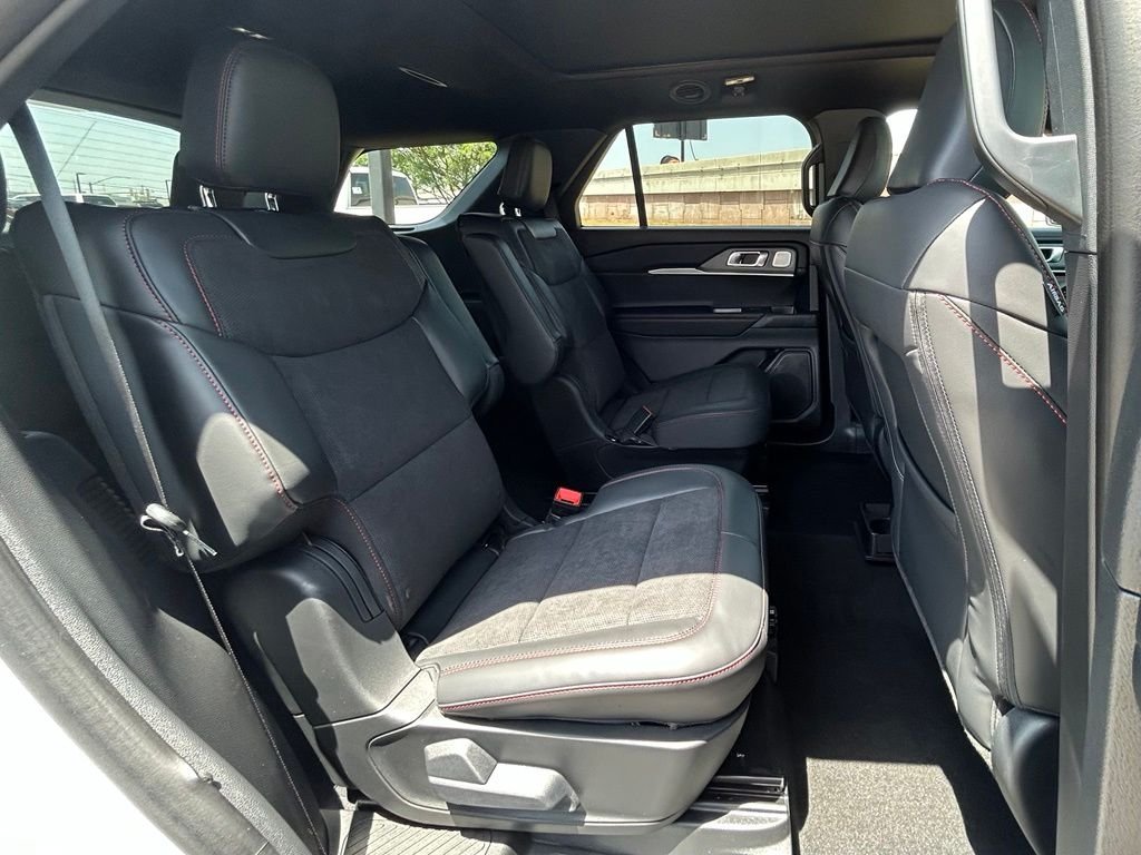 New 2026 Space White Metallic Ford ST image 35