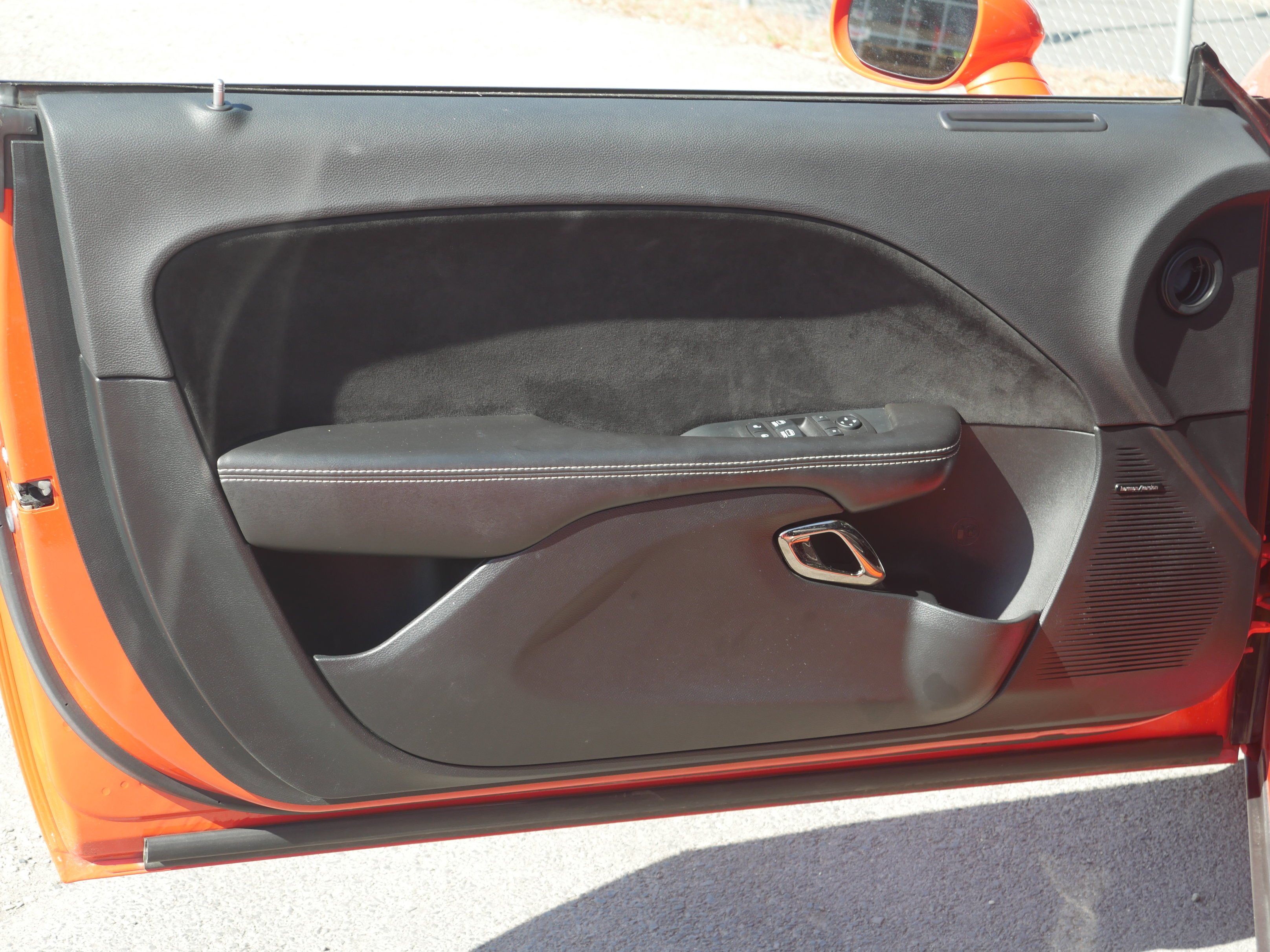 Used 2018 Go Mango Dodge SRT Hellcat Widebody image 33