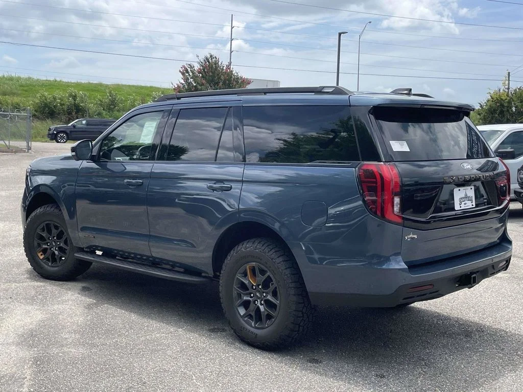 New 2027 Nocturnal Blue Metallic Ford Tremor® image 5